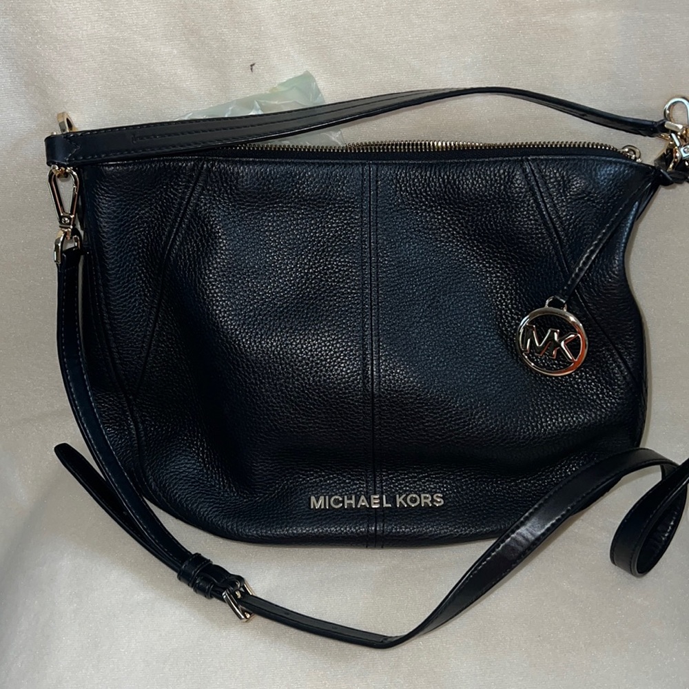 Black Peeble Michael Kors bag